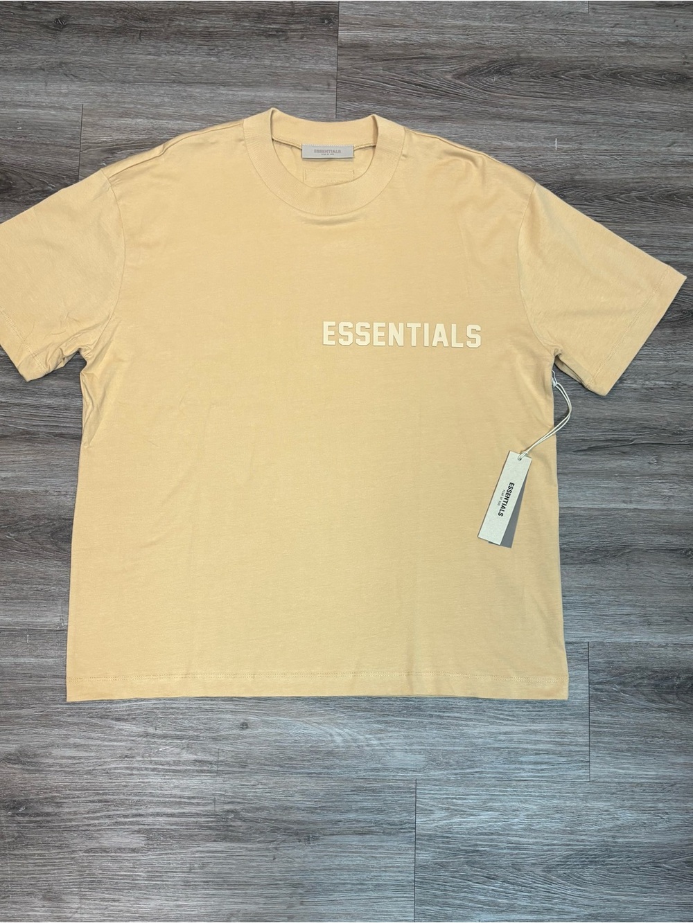 SS23 fear of god essentials Sand tee